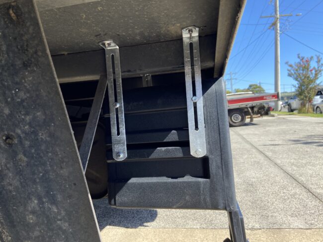 AEROZ-BOX40 MOUNTING BRACKETS